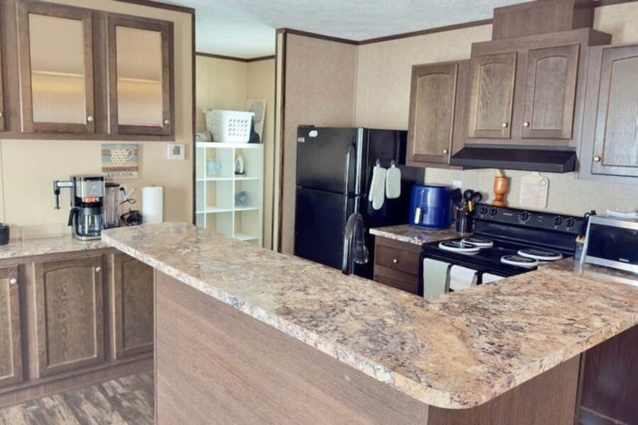 Fully-equipped kitchen